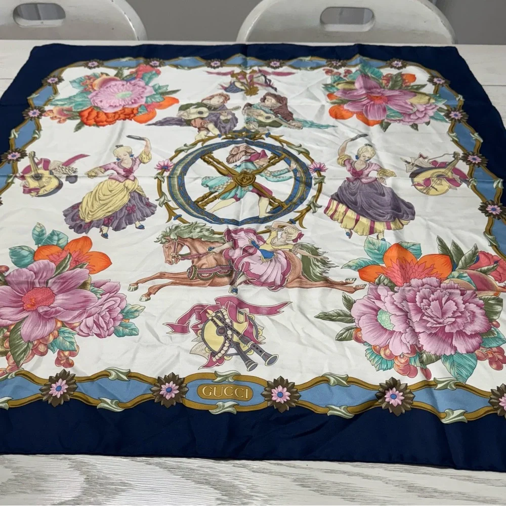 Gucci Navy Cream Silk Scarf with Floral Baroque Design